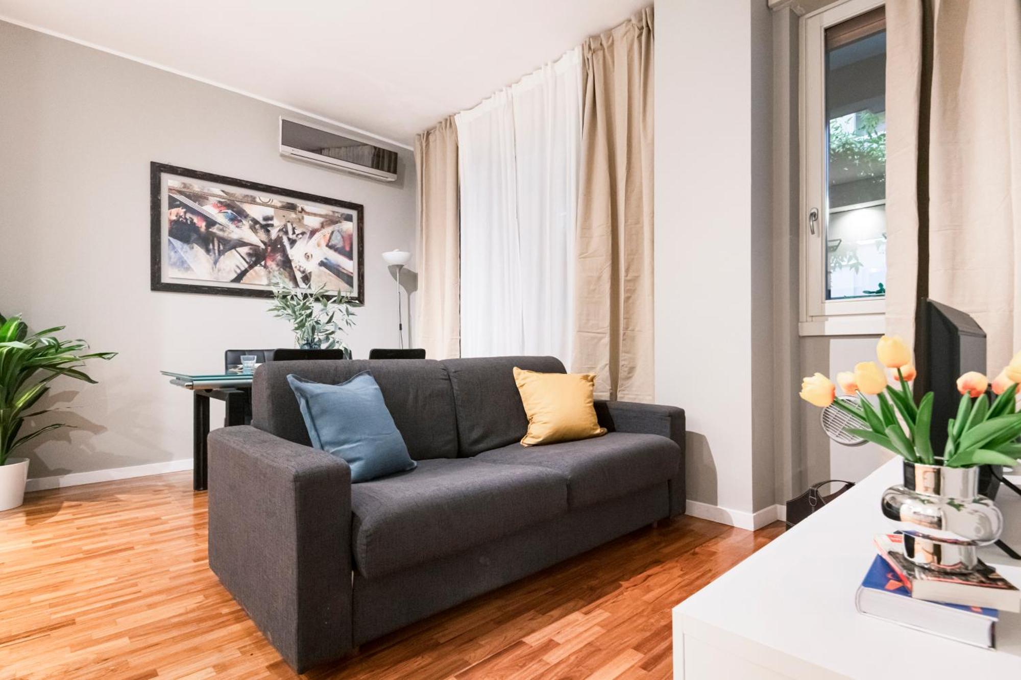 Brilliant Flat In Pta Venezia By Easylife * Mailand